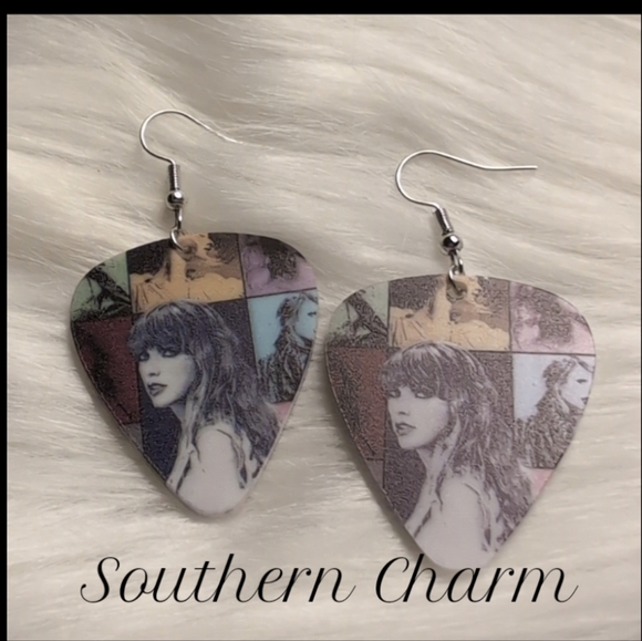 🆕 Taylor Swift Eras Tour Earrings - Picture 1 of 7